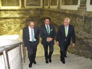 La reunión contó con la asistencia del fiscal superior de Castilla y León, Manuel Martin-Granizo